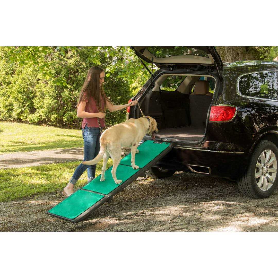 Bi-Fold Pet Ramp F7868