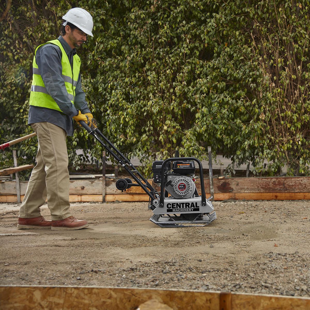 7 HP Plate Compactor with Wheel Kit C108