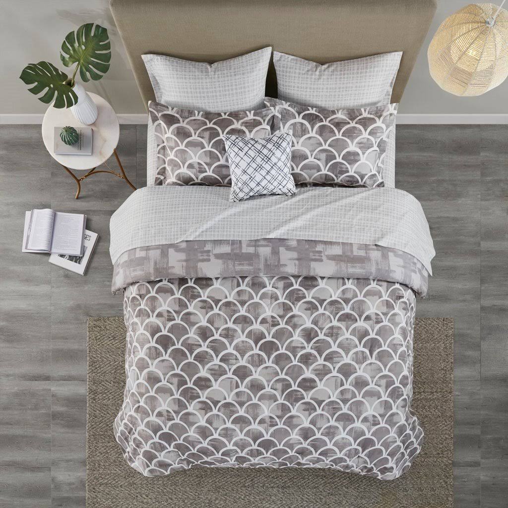 Cal King Reversible Bedding Set J99823