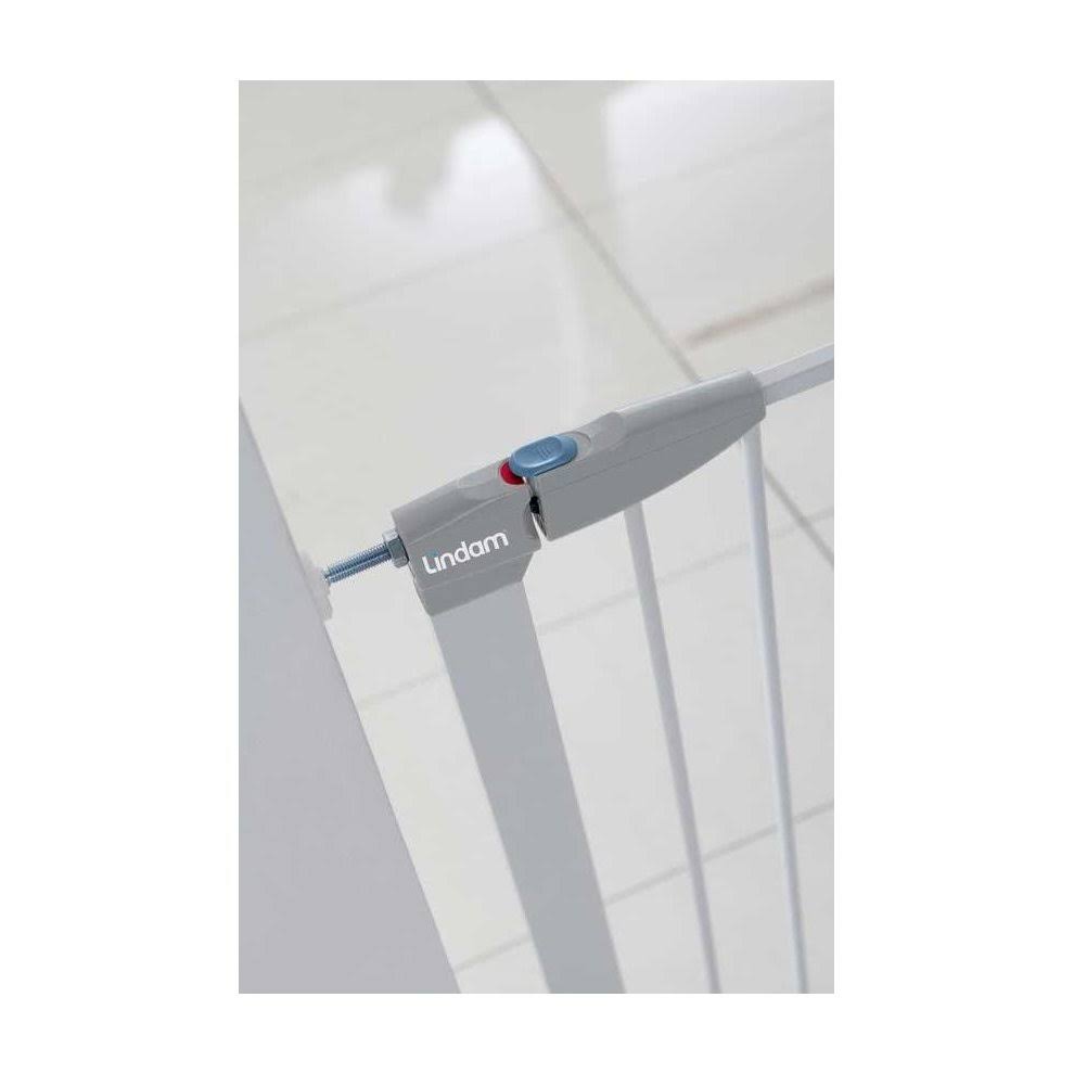White Pressure Fit Safety Gate P499
