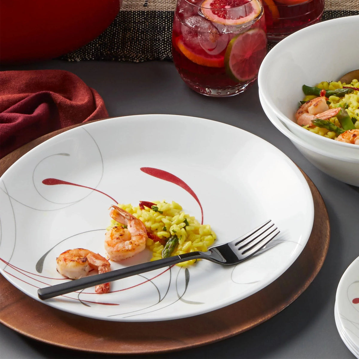 White and Red 12-Piece Dinnerware Set X814