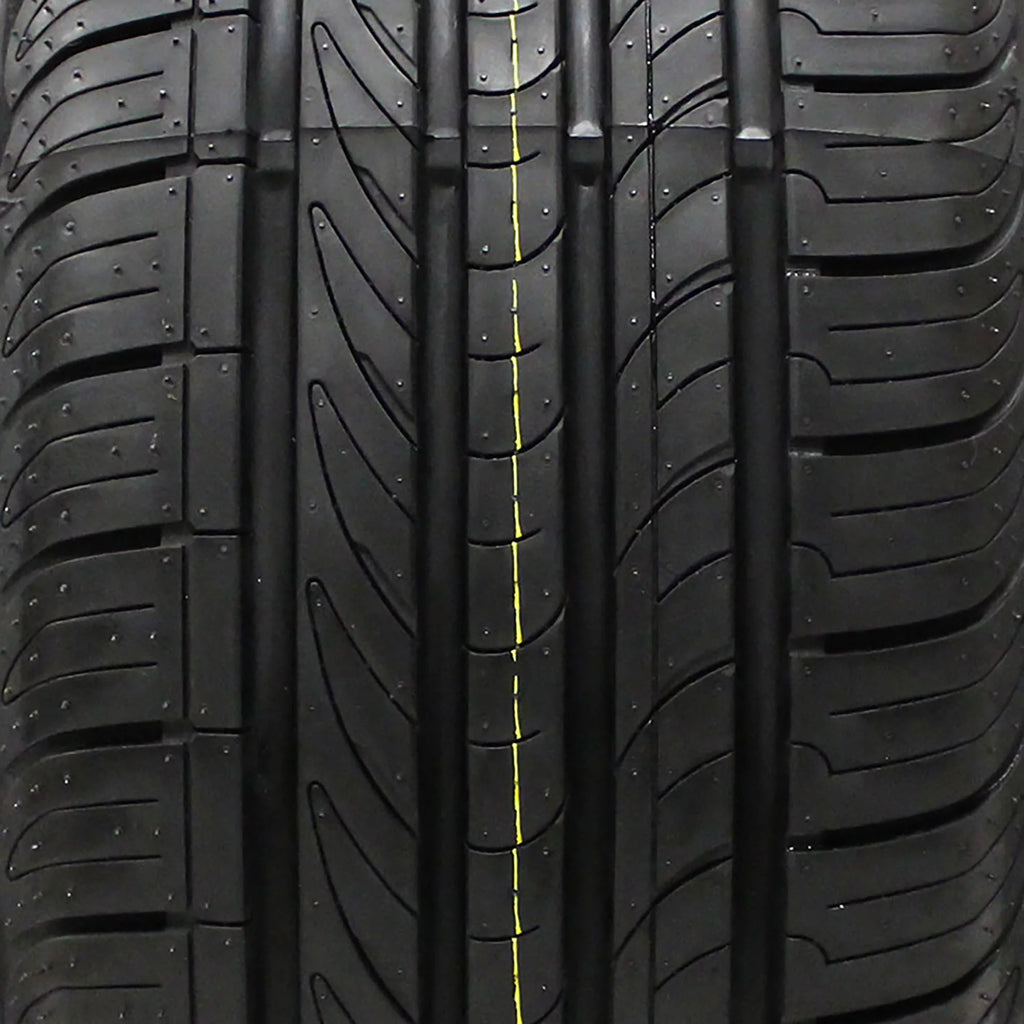 225/70R16 103T Passenger Tire Y933