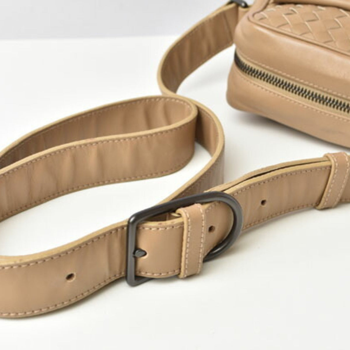 Camel Leather Shoulder Bag J717176