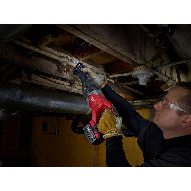 18V Cordless Reciprocating Saw with Two 3.0Ah Batteries F924