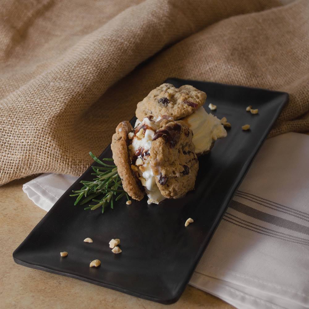 Black Matte Rectangular Melamine Platter - 12/Case G91446