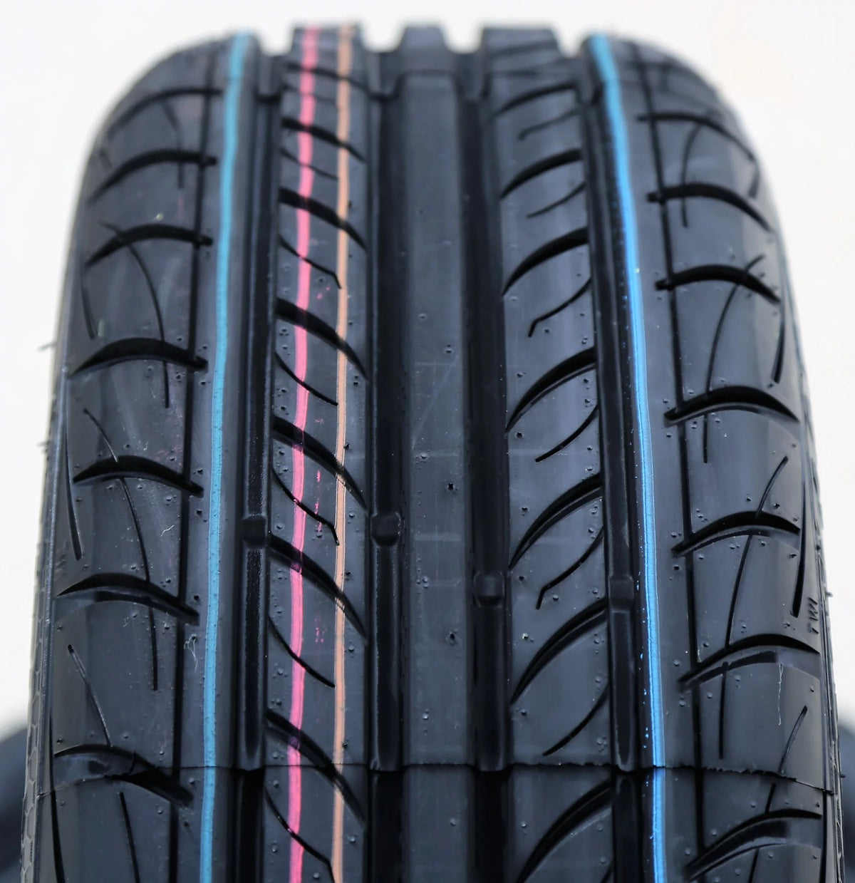 185/65R15 88H Performance Tire F653602